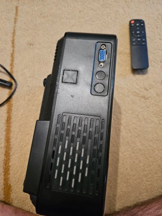 Proyector Y-60 Negro