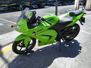 Kawasaki Ninja 250R Verde