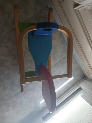 Caballito de madera para niños