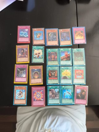 Lotto 20 carte Yu-Gi-Oh! Visto e piaciuto