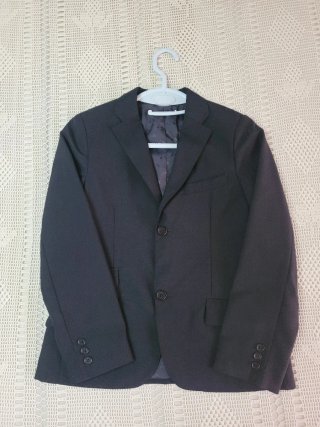 Americana Tizzas. Talla 11-12 niño más corbata.