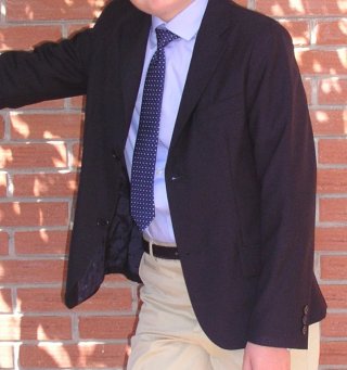 Americana Tizzas. Talla 11-12 niño más corbata.