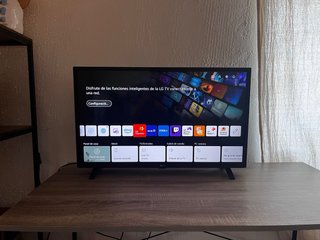 Smart TV LG 32” con Soporte Articulado