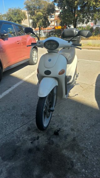 Piaggio Liberty 125 Scooter Beige