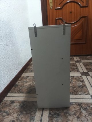 Estantería de esquina blanca