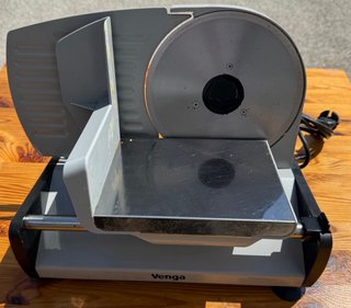 Cortadora de fiambre Venga