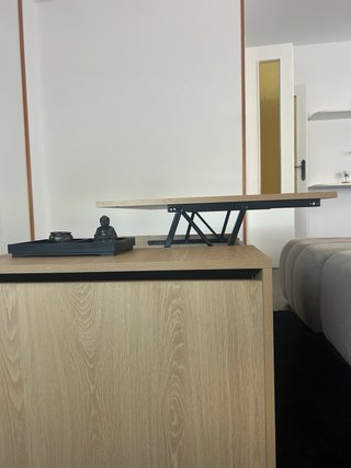 Mesa centro elevable roble claro minimalista