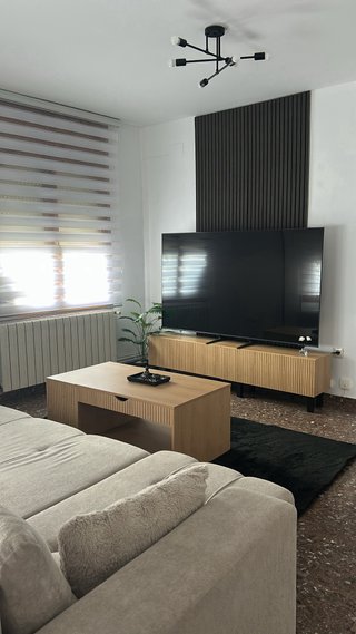 Mesa centro elevable roble claro minimalista