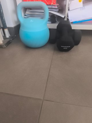 Kettlebell y Mancuernas de Gimnasio