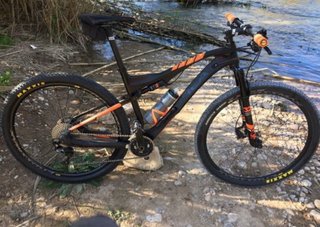 Orbea OIZ 29 M50 (fibra de Carbono)