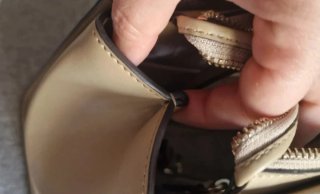 Bolso satchel piel saffiano Michael Kors beige