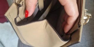 Bolso satchel piel saffiano Michael Kors beige