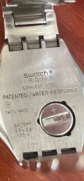 Reloj Swatch Irony Negro y Plateado