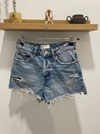 Zara Shorts Vaqueros Desgastados Mujer