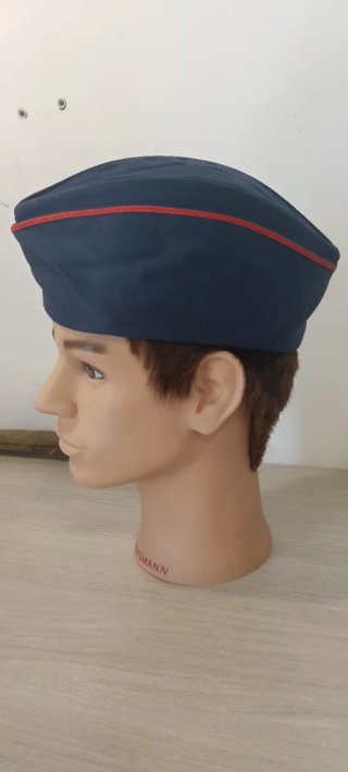 Antíguo Gorro cuartelero "plátano" militar años 60