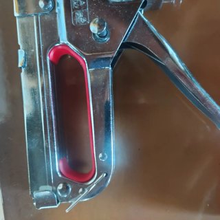 Forbici e pinza perforatrice