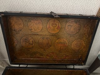Baúl decorativo estilo oriental