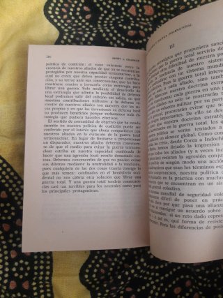 Libro: Armas Nucleares y Política Internacional -