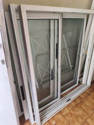 2 Ventanas Aluminio con Marcos