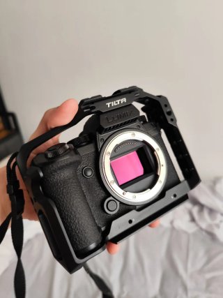Lumix S5IIX + 2 Lentes + Accesorios