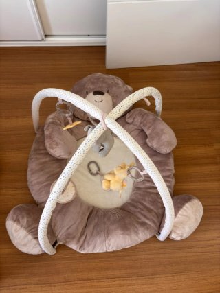 Parque infantil oso peluche