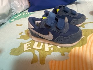 2 pares zapatillas Nike bebé talla 23.5