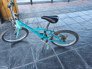 Bicicleta infantil B'Twin . 20 pulgadas