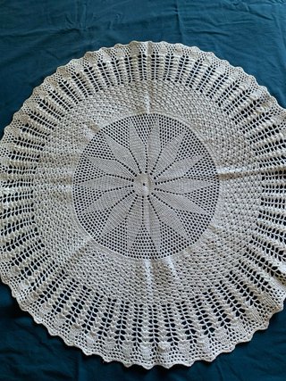 2 Centrotavola uncinetto rotondi bianchi