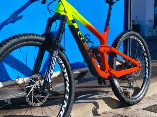 Trek Slash 9.8 Carbono talla L