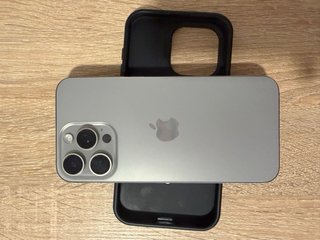 iPhone 15 Pro Max 256GB - Batería 79%