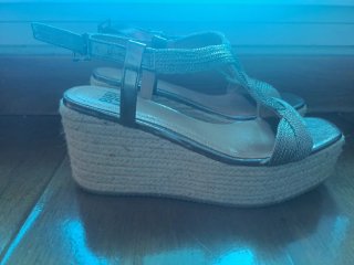 Sandalias BIBI LOU doradas/plateadas