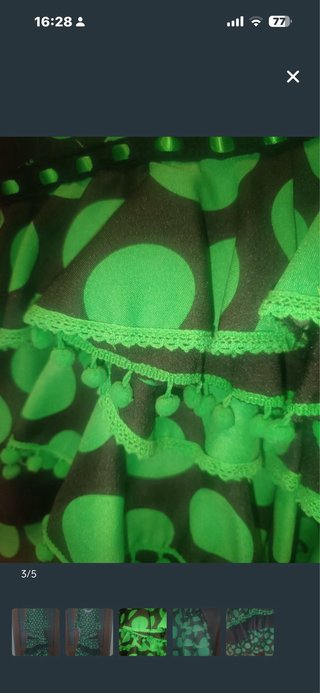 Vestido de flamenca lunares verde y negro