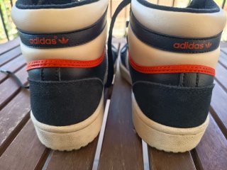Botas Adidas baloncesto niño talla 36