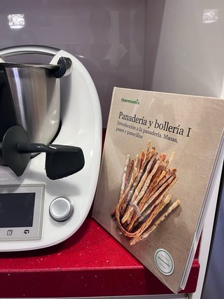 Robot Cocina Thermomix TM5 + Accesorios y libros