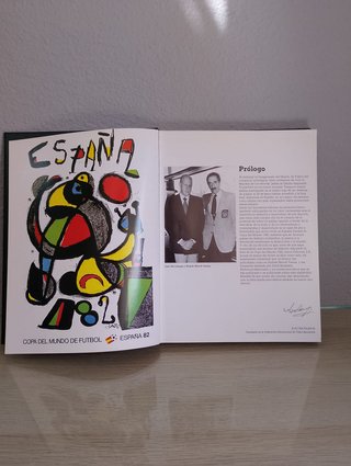 Libro Salvat Oficial del Mundial de Fútbol España