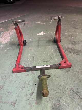 Caballete trasero moto