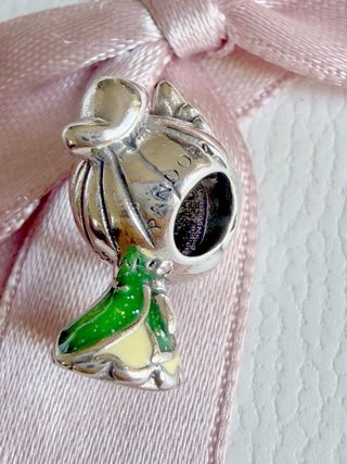 Pandora Charm Niño Verde y Plateado