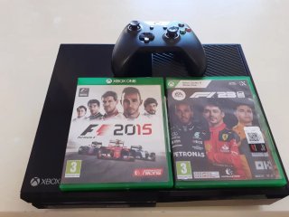 Xbox One 500GB Nero + Controller + 2 Giochi F1