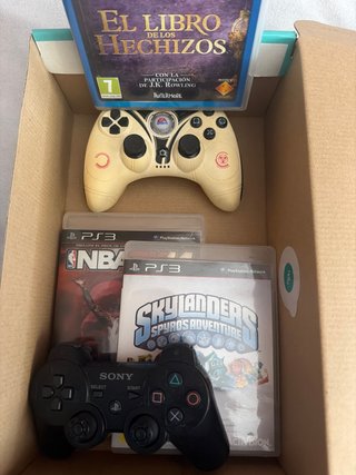 2 mandos PS3 1 sony 1fifa con 3 juegos