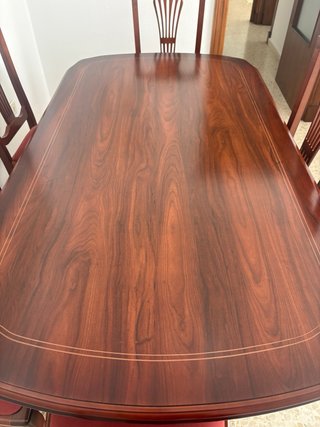Conjunto comedor: mesa y 6 sillas madera
