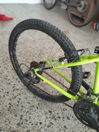 Bicicleta ROCKRIDER ST500 Verde