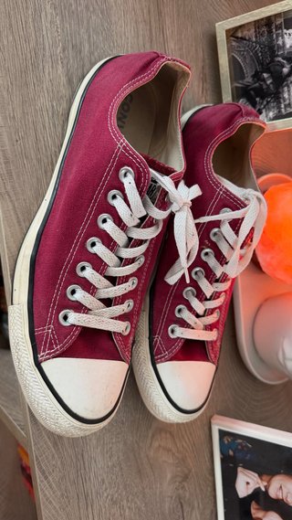 Converse rojas bajas