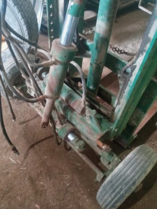 Toro hidraulico con ruedas para tractor