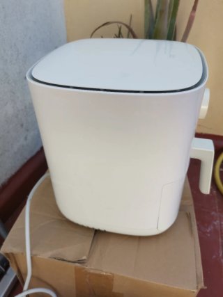 Freidora de aire blanca