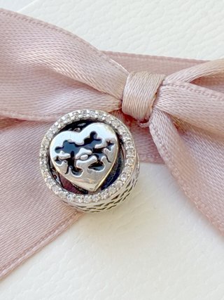 Pandora Charm Corazón Plata y Negro