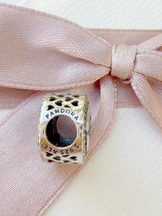 Pandora Charm Corazón Plata y Negro
