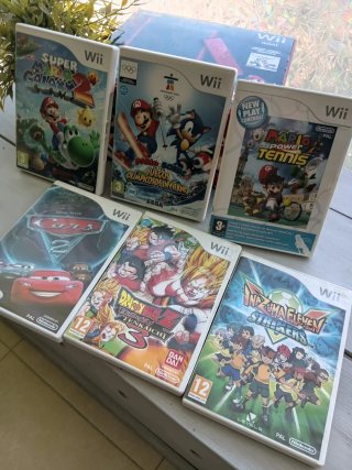 Nintendo Wii Mini Roja + Juegos + accesorios