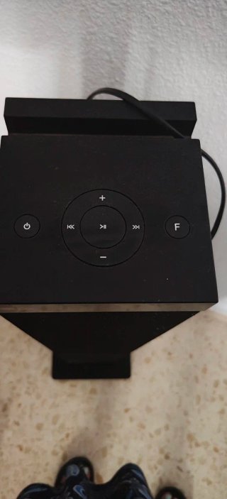 Torre de sonido LG negra