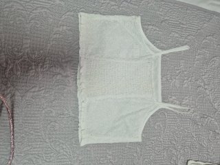 Top blanco de encaje