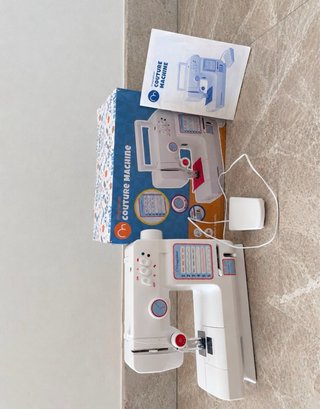 Máquina de coser infantil Imaginarium